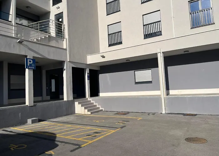 Three Musketeers Apartments